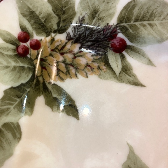 Set of 3 222 Fifth Yuletide Celebration Appetizer/Desert Plates. - Picture 6 of 8